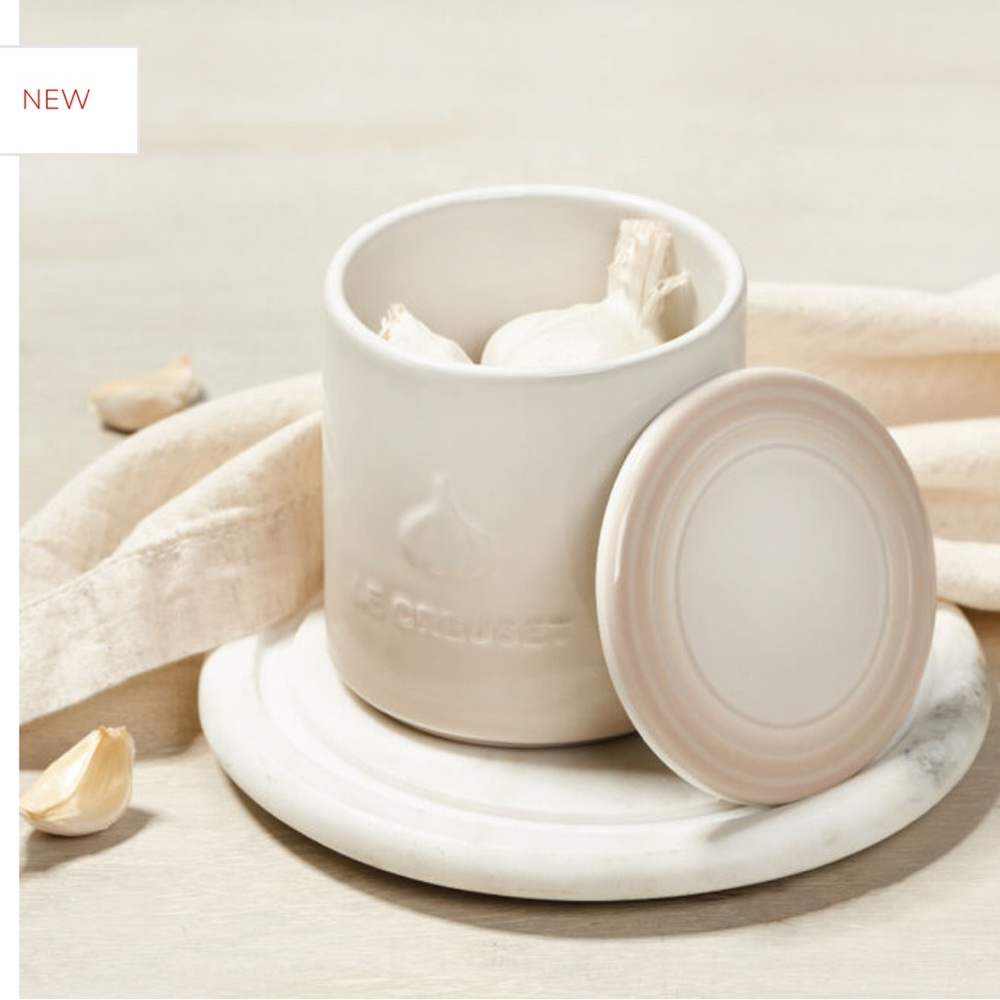 Le Creuset Garlic Keeper